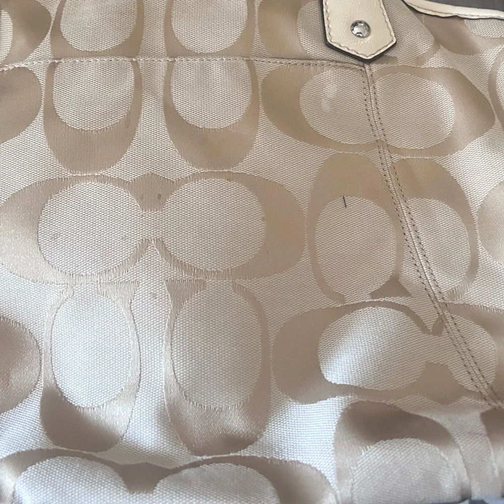 Coach signature bag with detachable straps - Picture 3 of 4
